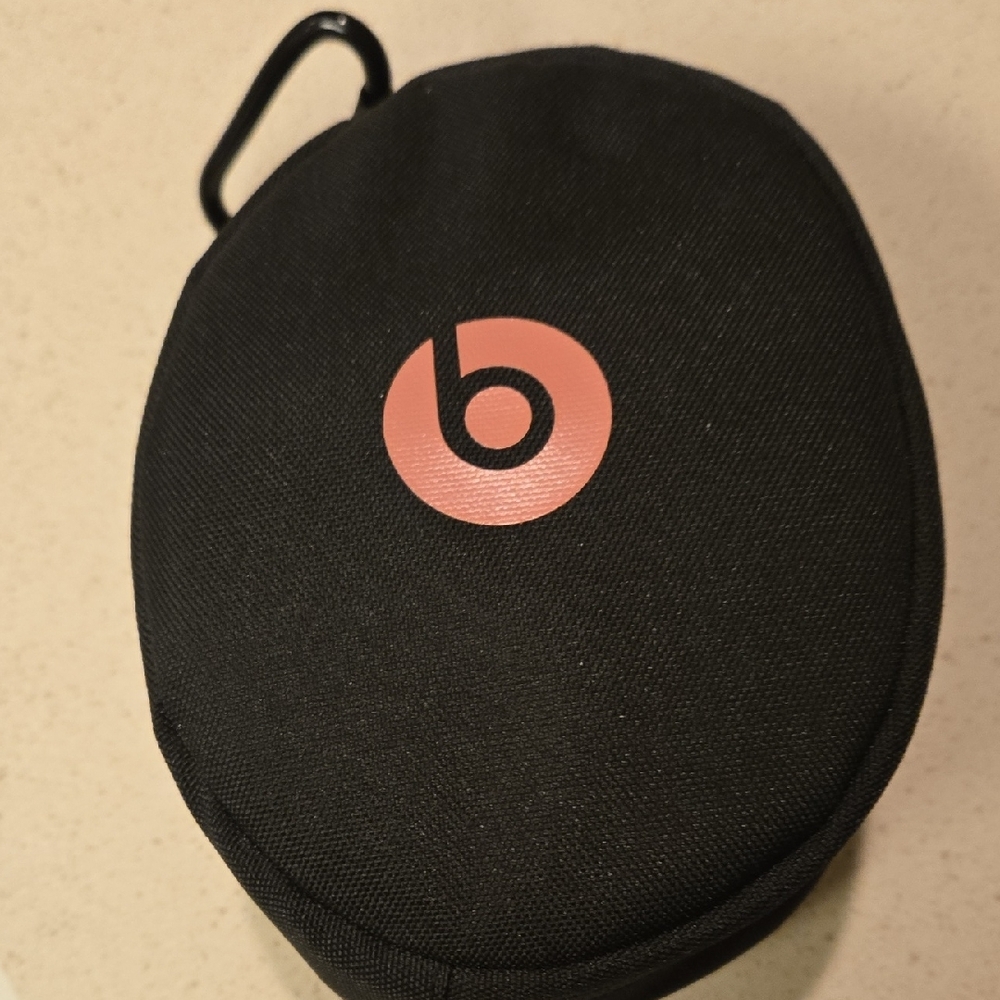 Solo3 Wireless Headphones - Gold - Picture 6 of 13